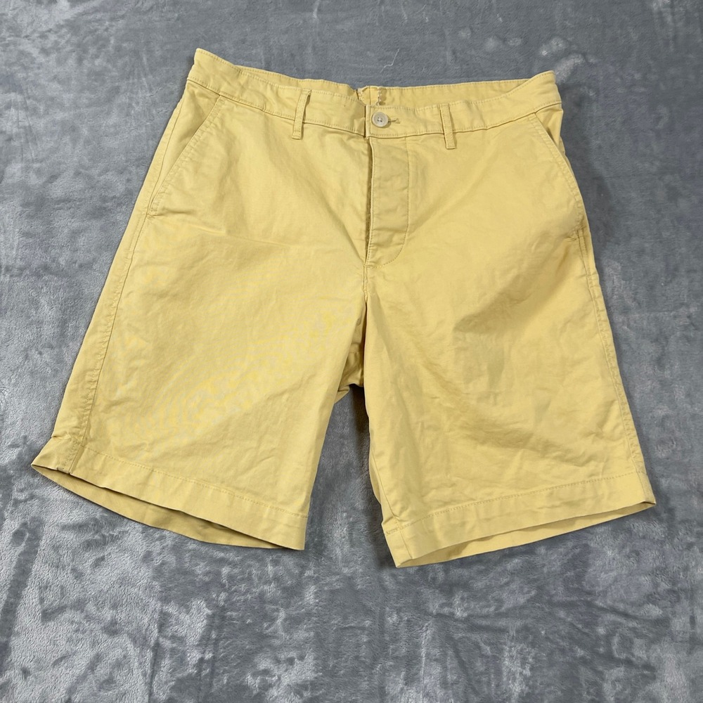 Calvin Klein Mens Chino Size 33 (Fits 32)Shorts Yellow Button Fly‎ Cotton Twill